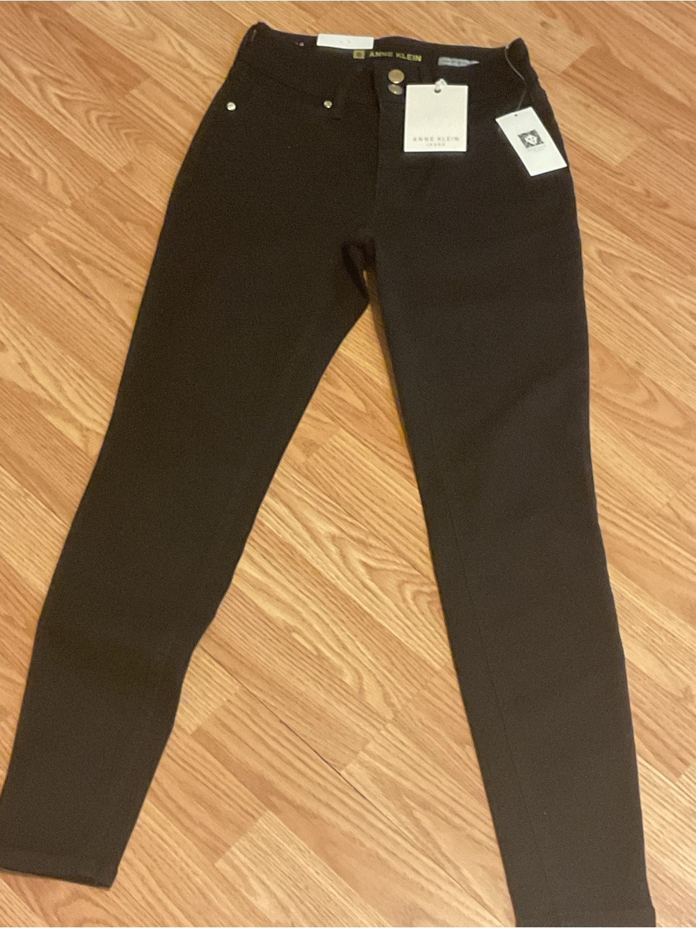 NWT’Anne Klein Black Skinny Slimming Jeans Stretchy Sz.2 Jr. High Rise